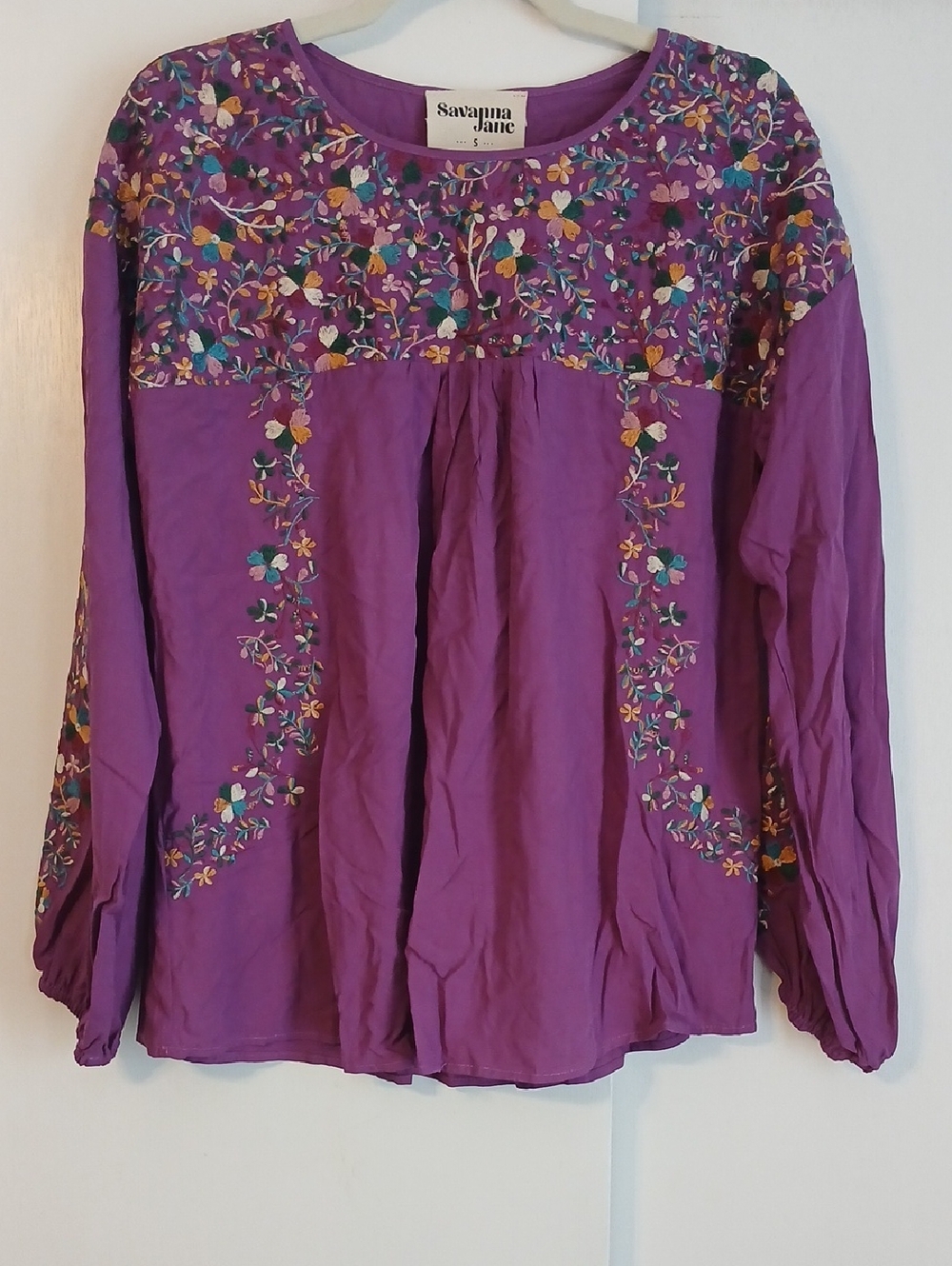 Savanna Jane Purple Floral Embroidered Peasant Blouse in Size S (NWT)